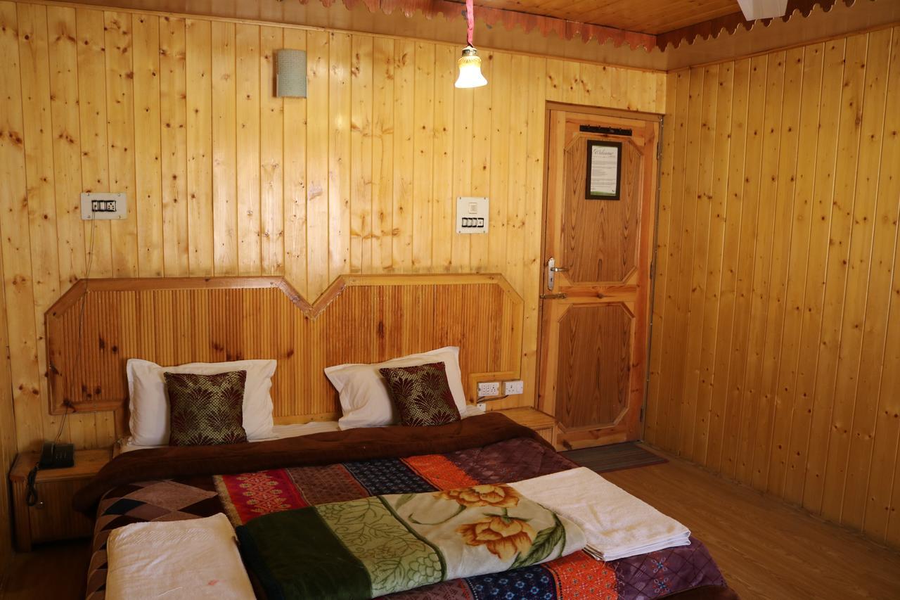 Hotel Akbar Inn Srīnagar Exterior foto